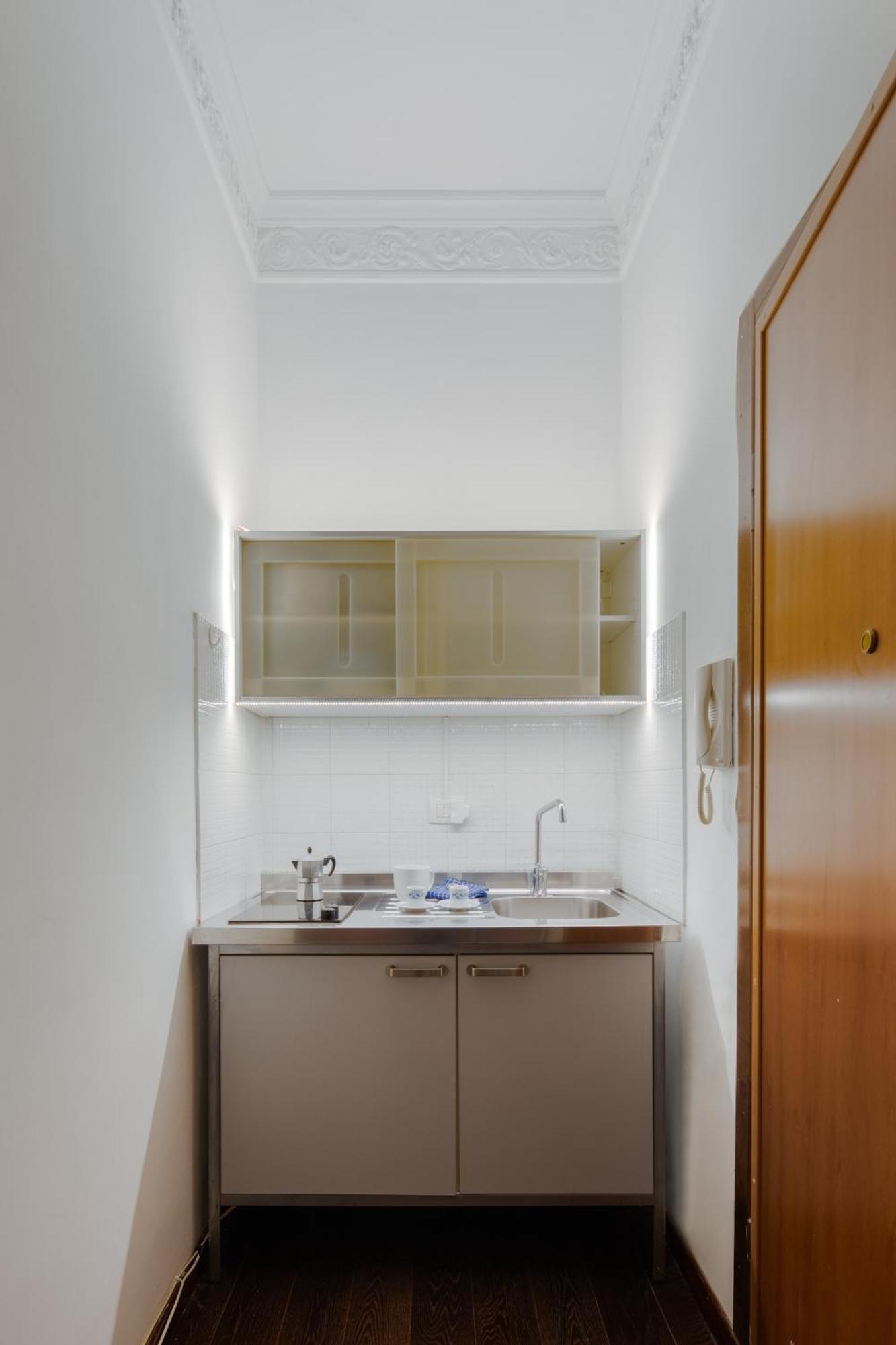 Domus Allegra Trevi Fountain - From 2 To 10 People Apartment *