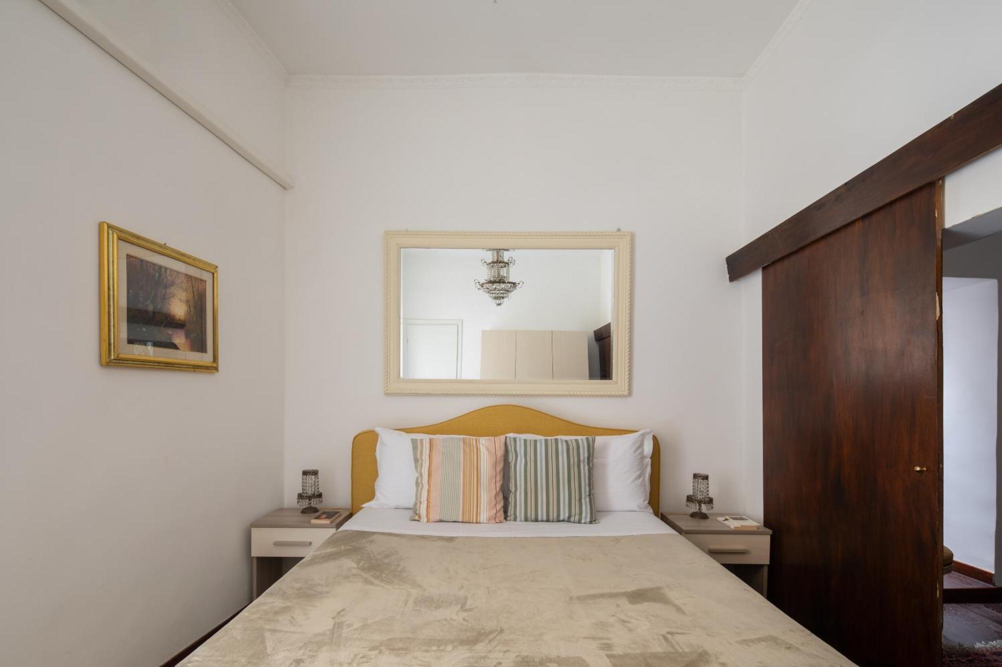 Apartment Domus Allegra Trevi Fountain - From 2 To 10 People Rom